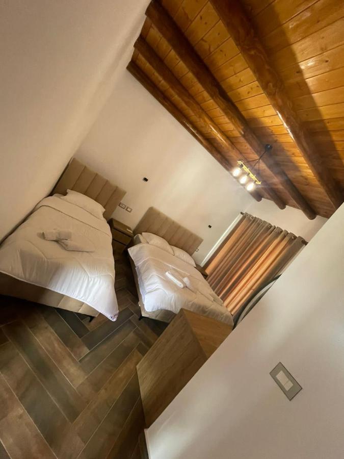Guest House Bracaj Corovode ภายนอก รูปภาพ