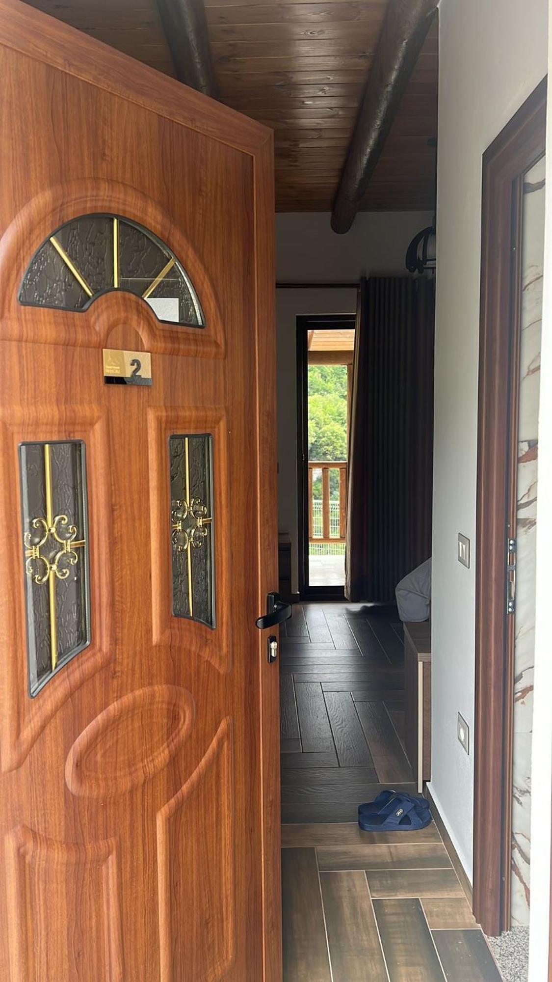 Guest House Bracaj Corovode ภายนอก รูปภาพ
