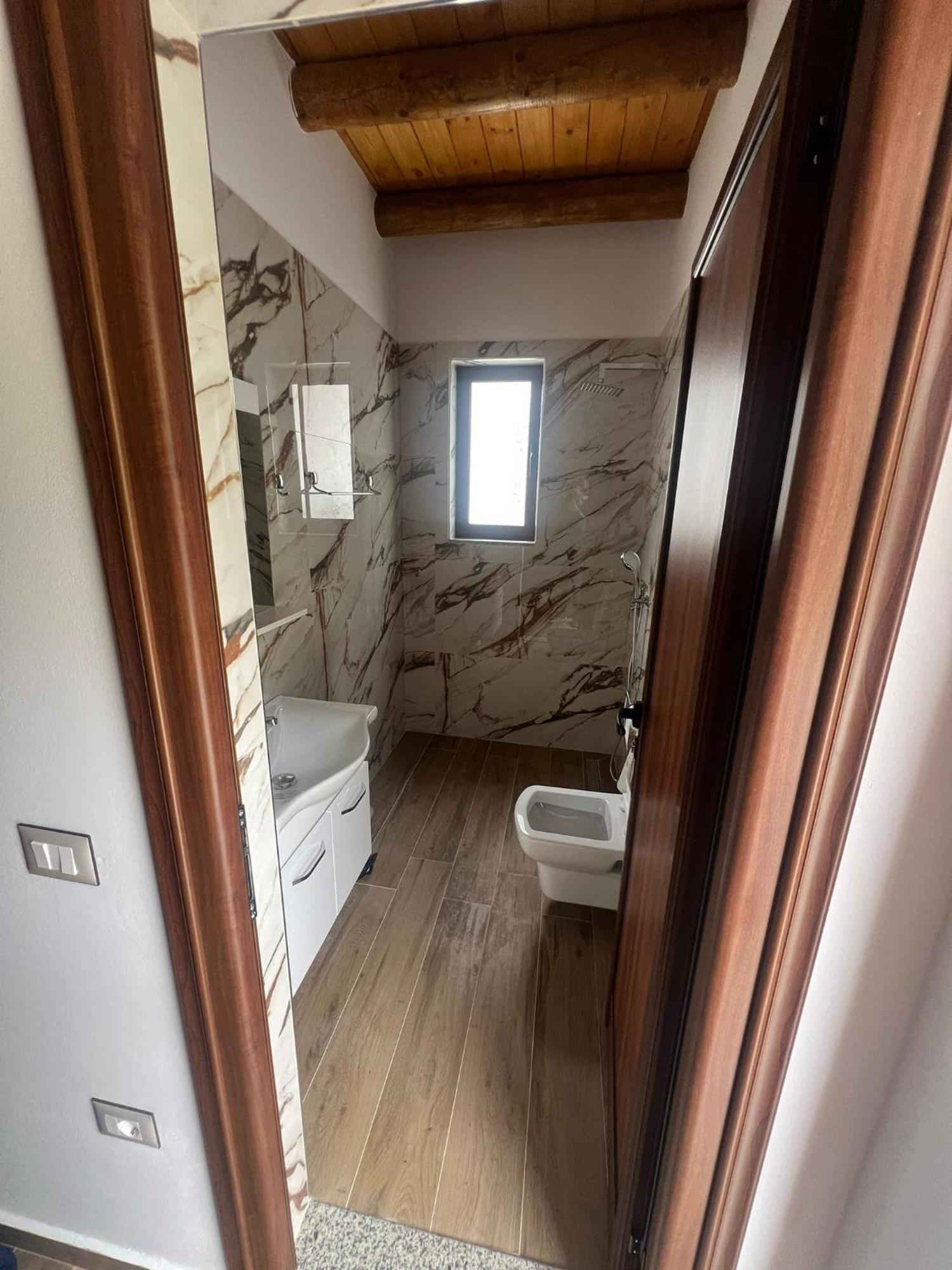 Guest House Bracaj Corovode ภายนอก รูปภาพ