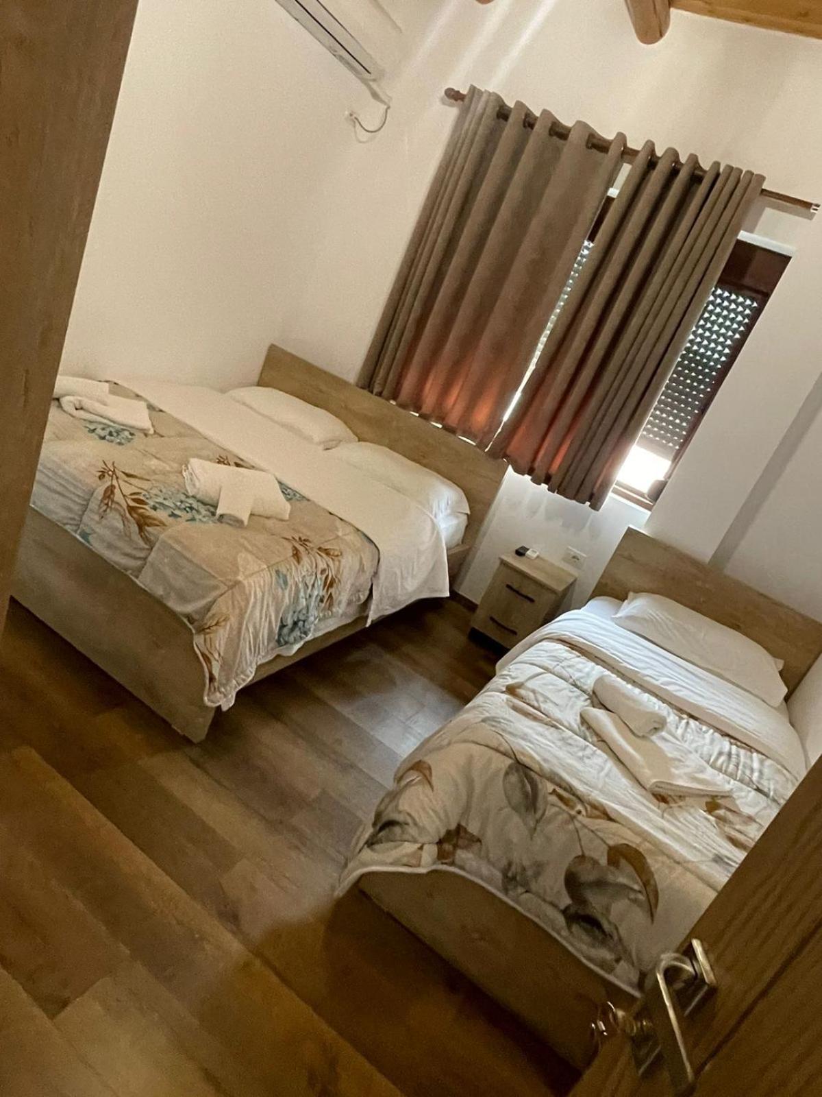 Guest House Bracaj Corovode ภายนอก รูปภาพ