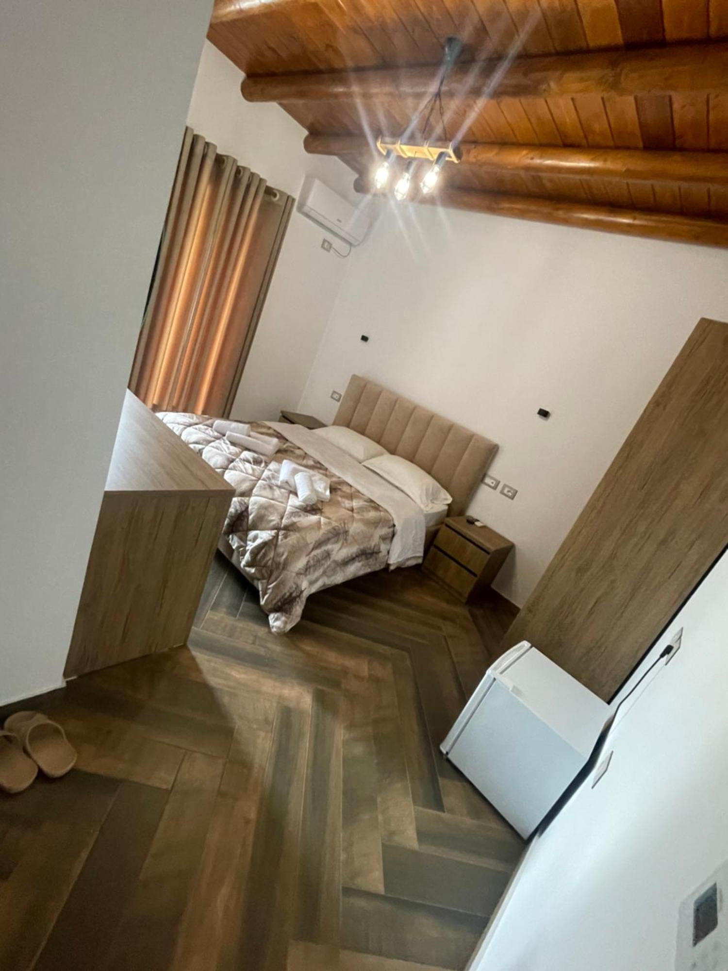 Guest House Bracaj Corovode ภายนอก รูปภาพ
